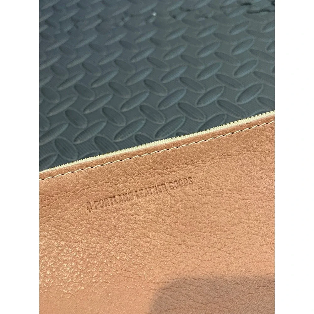 Portland Leather Goods Makeup Pouch Unisex Pink Full Grain Leather Zipper Case